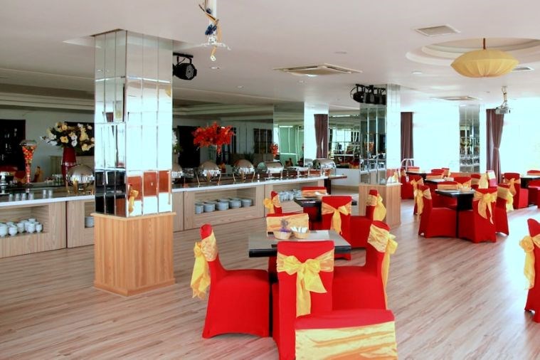 Khách sạn The Light Nha Trang